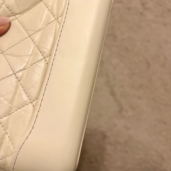 Chanel Gabrielle white small hobo crossbody - Picture 10 of 16